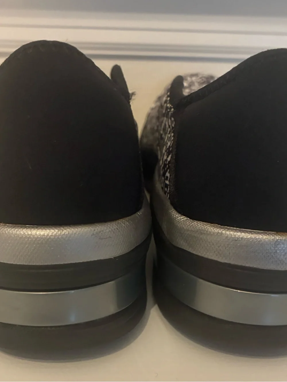 Bzees Shoes women’s sneakers slip ons size 9